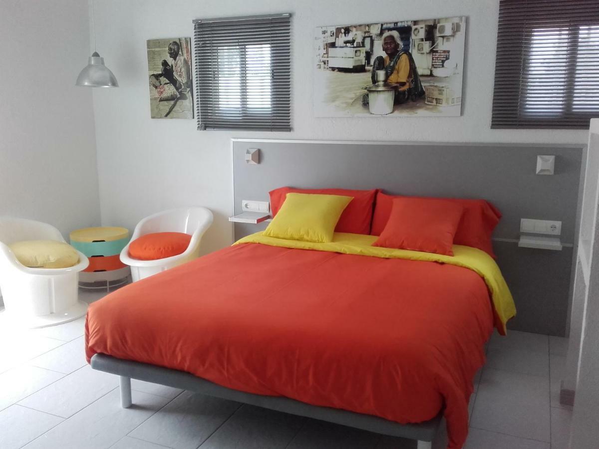 Hostal Ca L'Eli Different Experience Hutt 12157 Mont-Roig del Camp Exterior foto