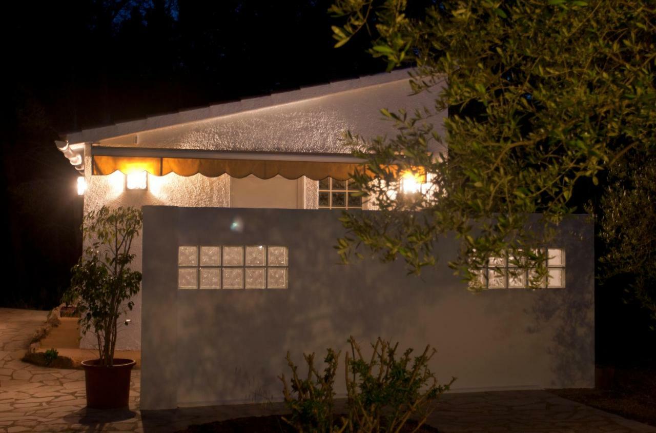 Hostal Ca L'Eli Different Experience Hutt 12157 Mont-Roig del Camp Exterior foto